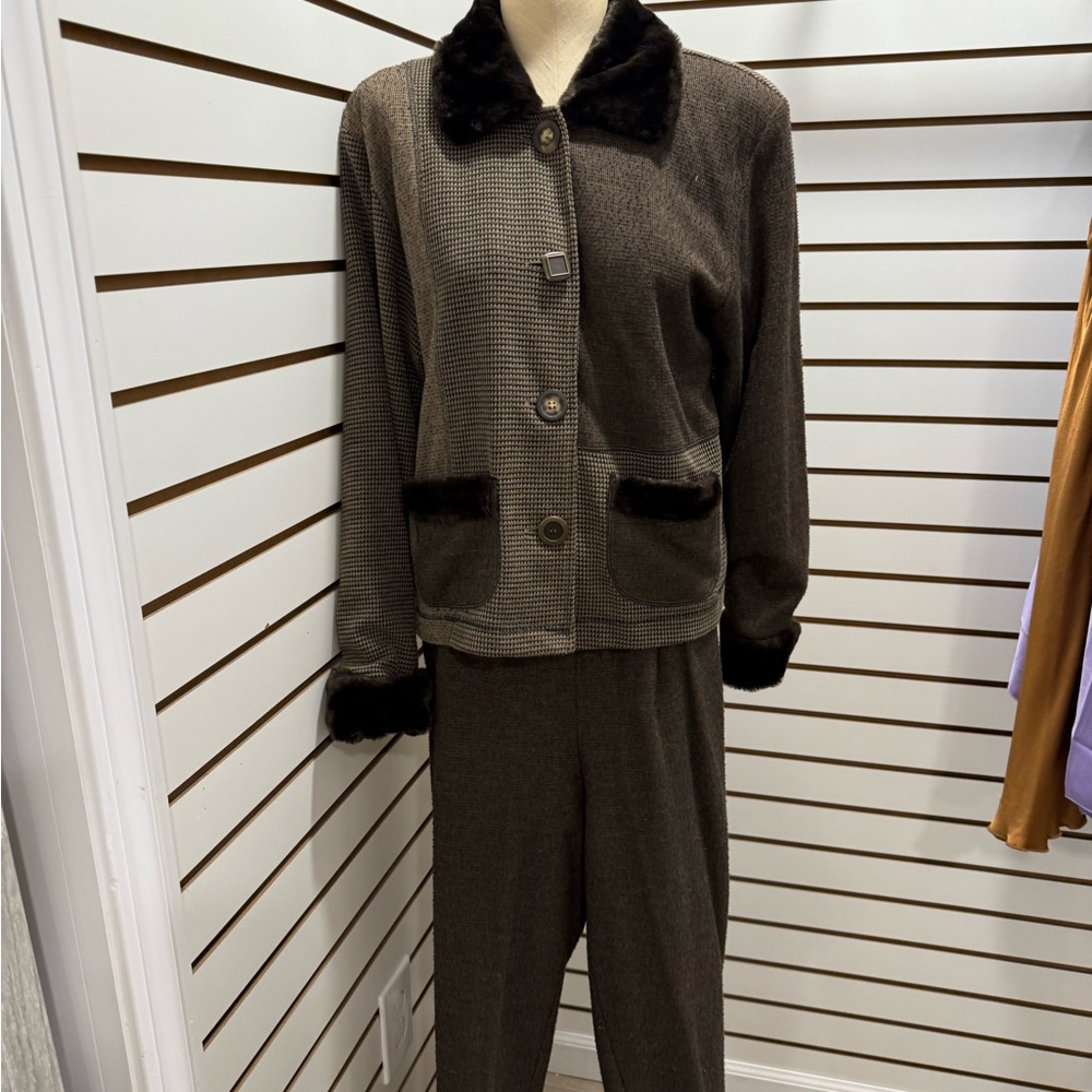 Beautiful Nancy Bolen City girl 2 piece outfit